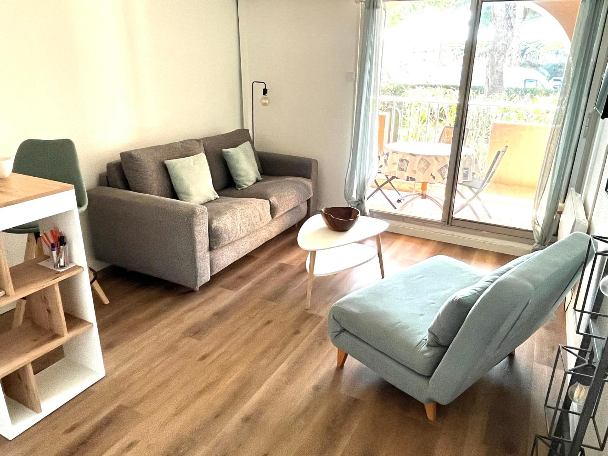 Port De Hyeres L'Etoile Marine Apartment ภายนอก รูปภาพ