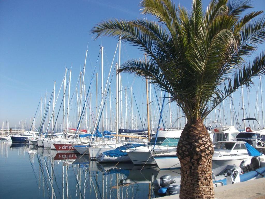 Port De Hyeres L'Etoile Marine Apartment ภายนอก รูปภาพ